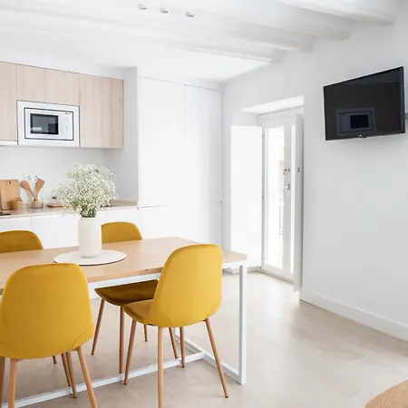 Apartment Villalobos By Time *