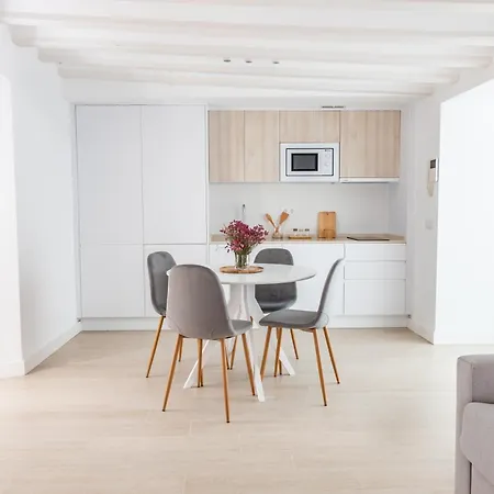 Apartment Villalobos By Time *